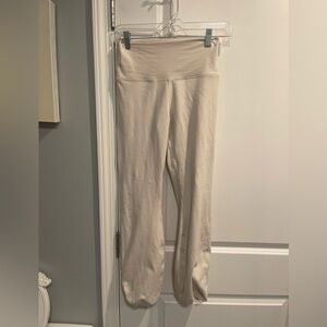 Offline Women's Cream Leggings